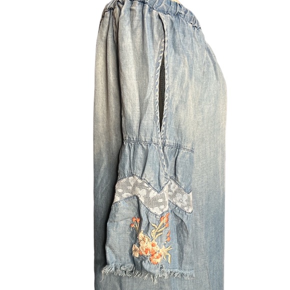 Billy T Cold Shoulder Button Down Back Denim Dress - Picture 4 of 10